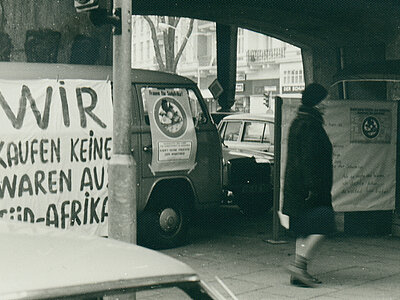 Plakate zum Früchte-Boykott der evangelischen Frauenarbeit in Deutschland, 06.01.1976. Bestand AddF Kassel, Sign. A-F-NLK33-423-6-03_recto. Rechte vorbehalten, freier Zugang.